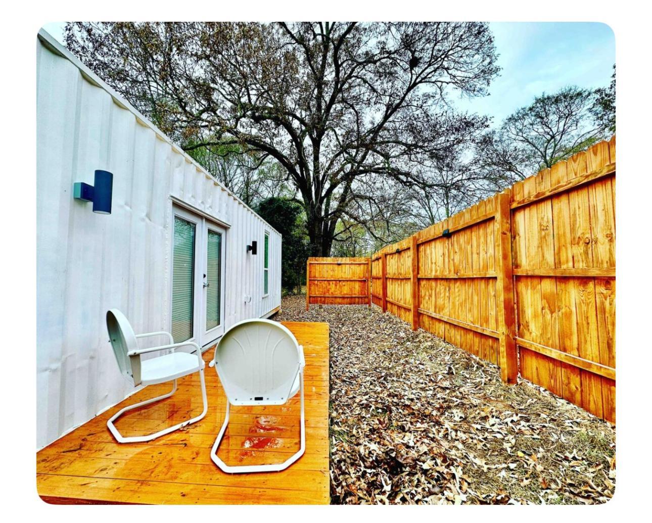Nomehaus Shipping Container Studio Residential Neighborhood Athens Exterior foto